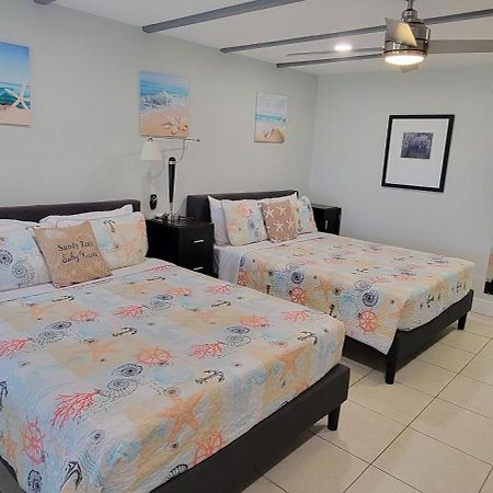 Bay View, Studio206, Beach Steps Away! Pool+Wifi Ruskin Eksteriør billede