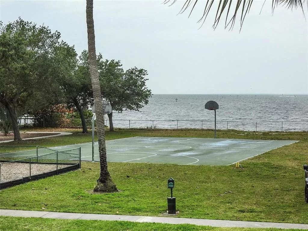 Bay View, Studio206, Beach Steps Away! Pool+Wifi Ruskin Eksteriør billede
